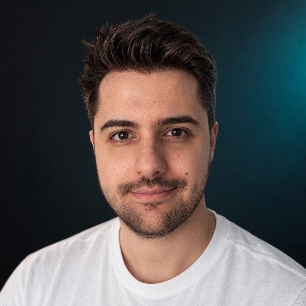Joshua Luca Kirkland, Principal Manager für Brand und Product Marketing bei simpleclub, in München